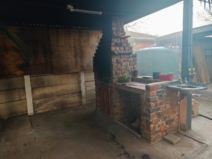 5 Bedroom Property for Sale in Wilgehof Free State